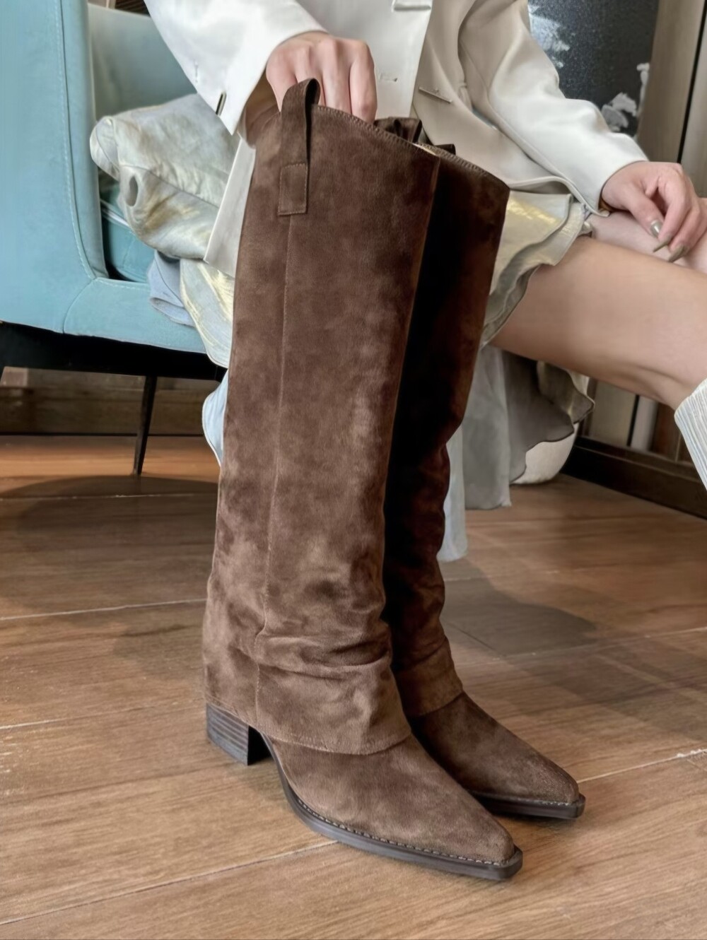 Trending Women's Tall Boots, Match Dresses in Summer; Brown Knee-high Rider Boot